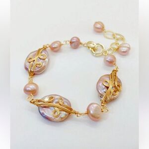 Elegant Gold and Pink Pearl Bracelet Q112